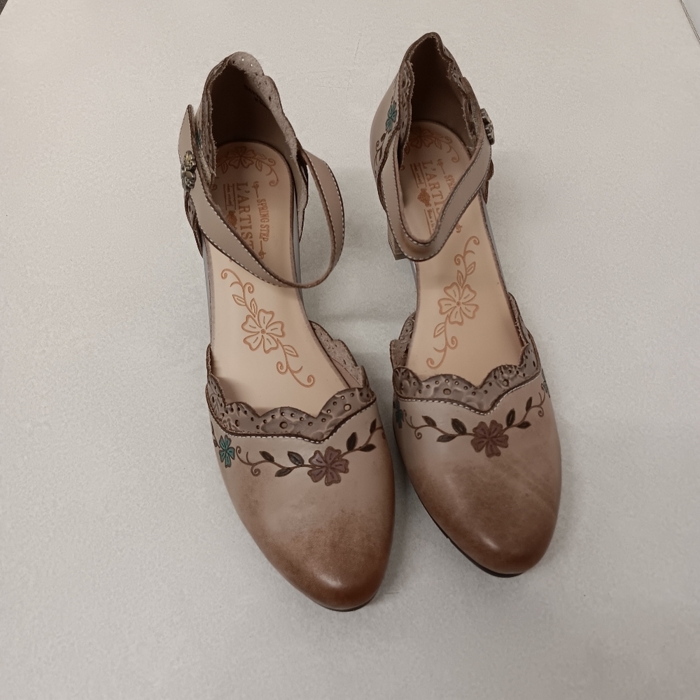 L'Artiste| Sayyess Pump Heels EU40/US9 Boho Cottagecore Artsy Hook/Loop Closure